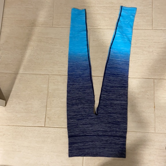 Ombré Athletic leggings and spandex - Picture 2 of 5